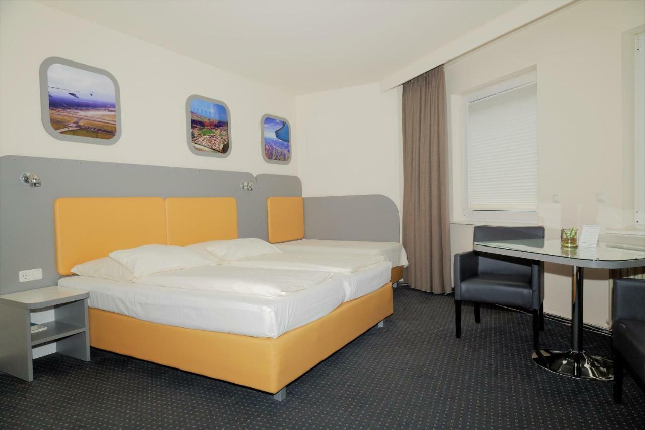 Cockpit Hotel 3*