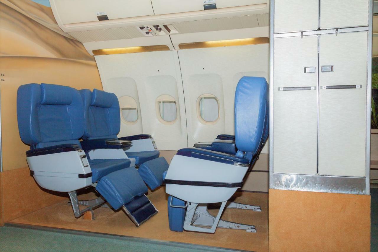 Cockpit 3*