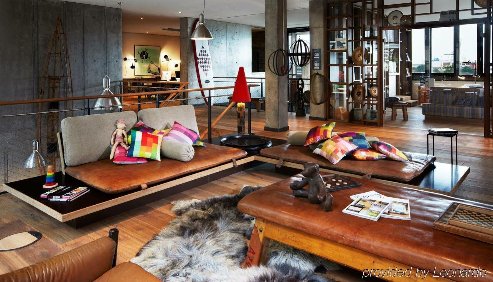 Hotel 25hours Hafencity 4*