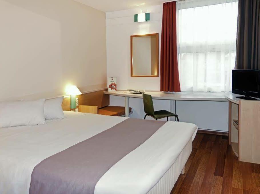 Hotel Ibis Alsterring 3*