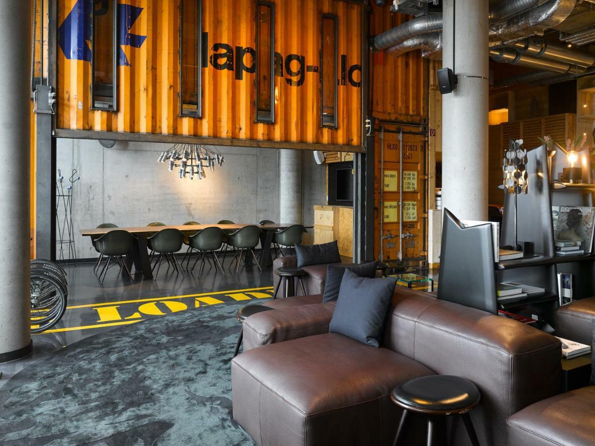 Hotel 25hours Hafencity 4*