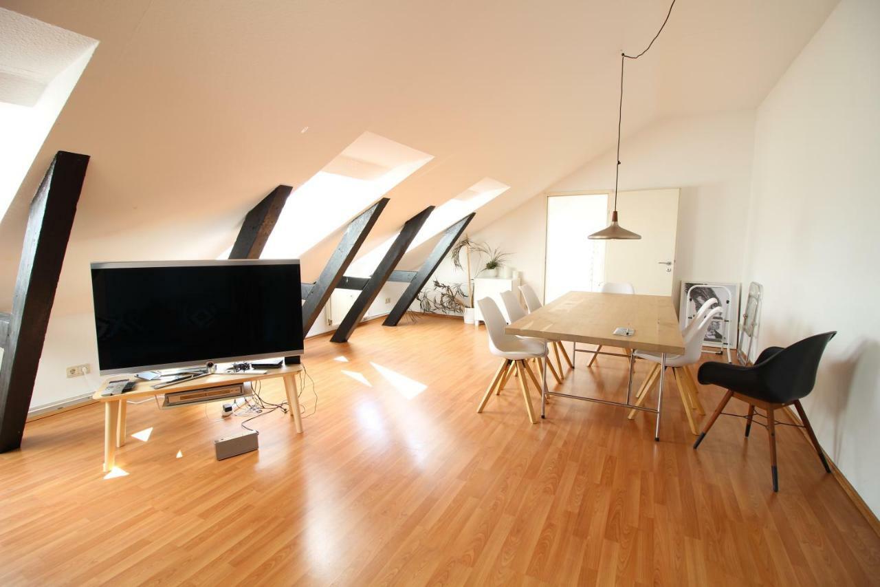 Central Dammtor Apartment