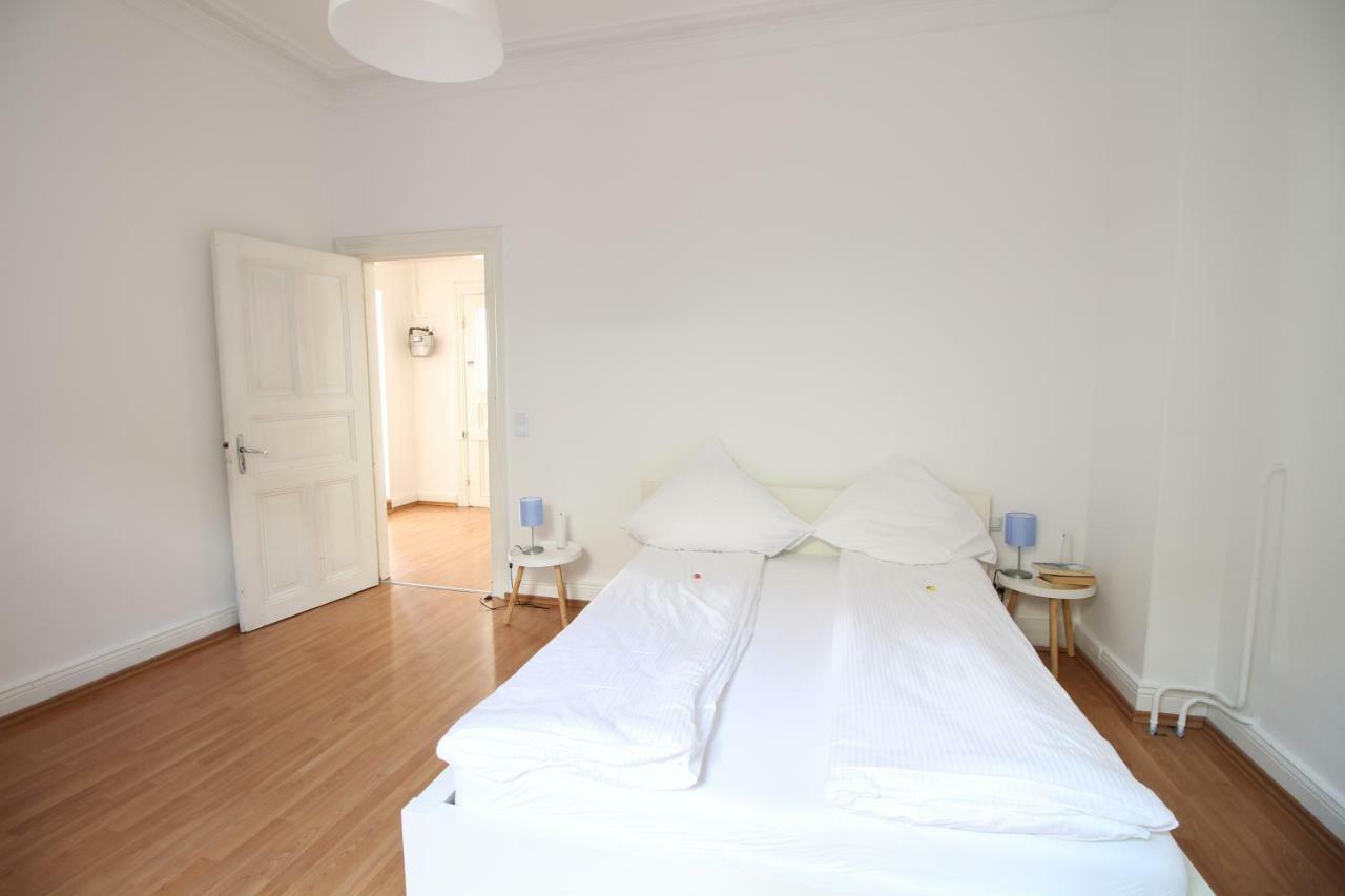 Central Dammtor Apartment