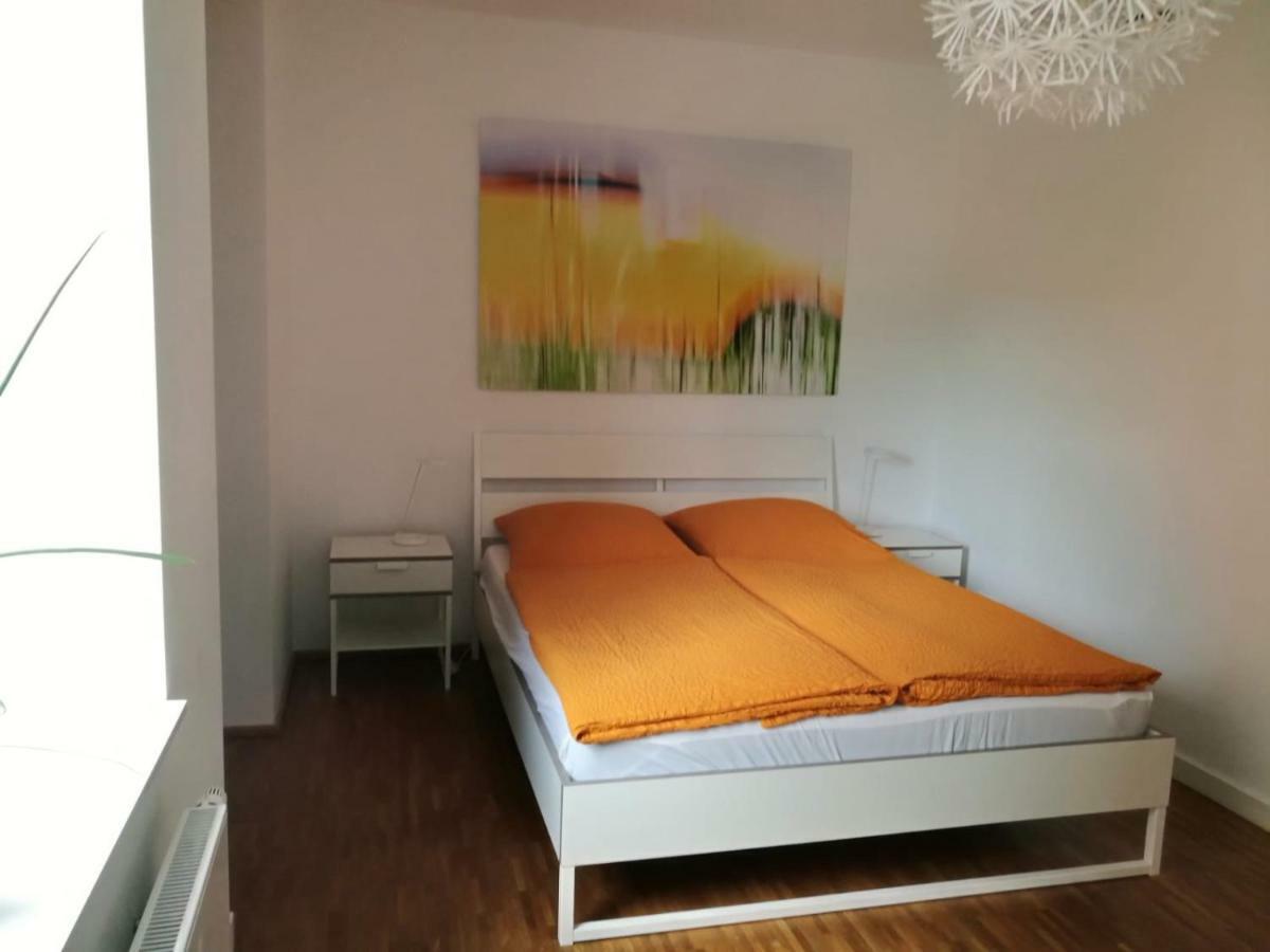 Sehr Schöne, Große Im Reiherstiegviertel