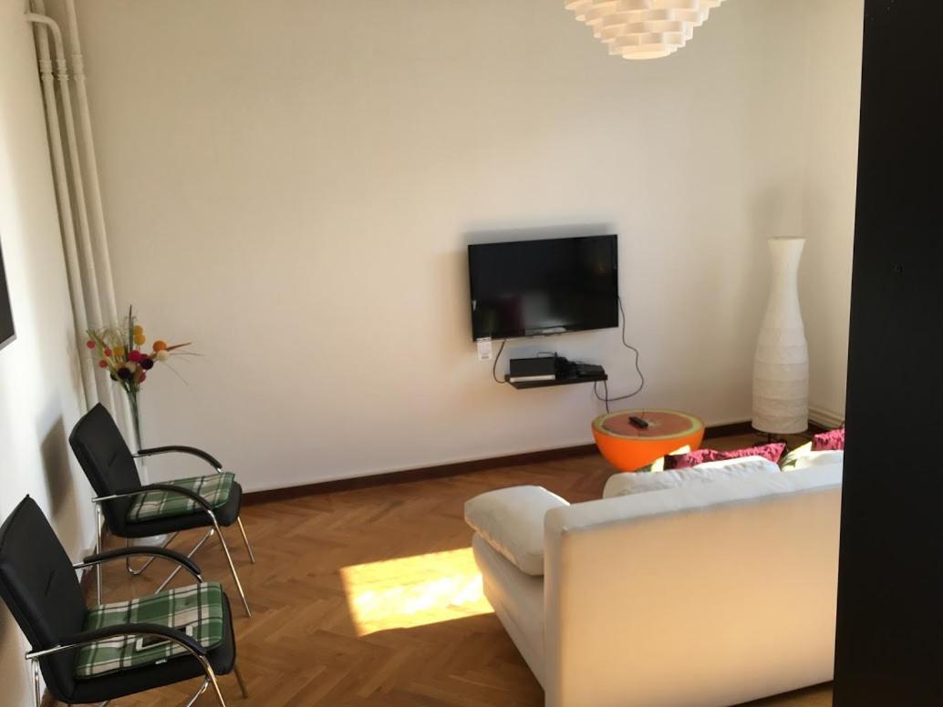 Stylish In The Heart Of Apartment