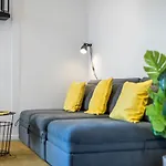 1 Schulterblatt-Apartments Hamburg for 6