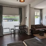 Deine Unterkunft In Zentraler Lage In Hamburg Altona