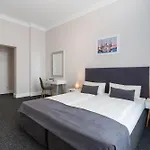 Hotel Commodore