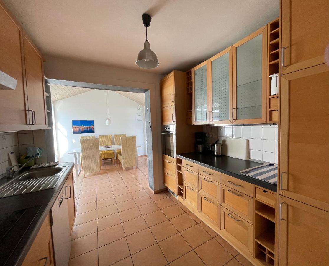 Familienfreundliches Einzelhaus Mit 5 Schlafzimmern Am Stadtwald *