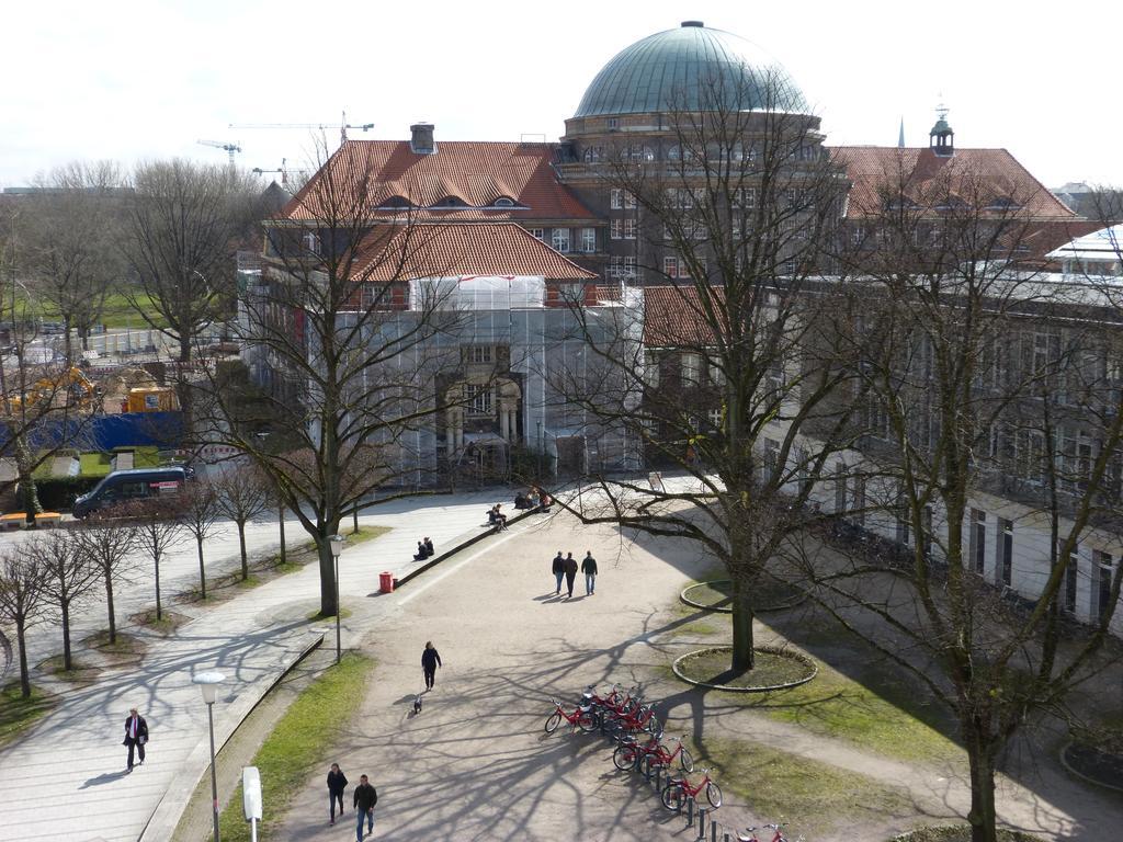 Fresena Im Dammtorpalais