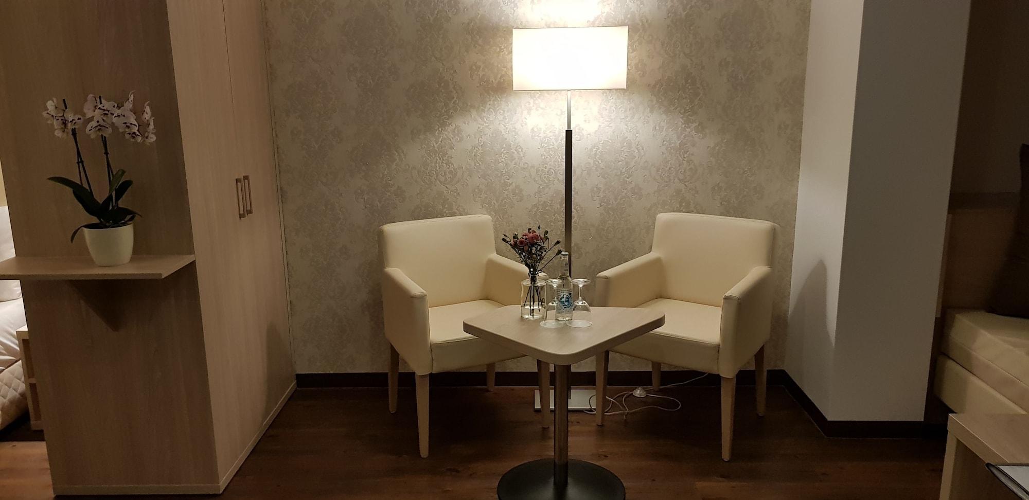 Hotel Budapester Hof 2*