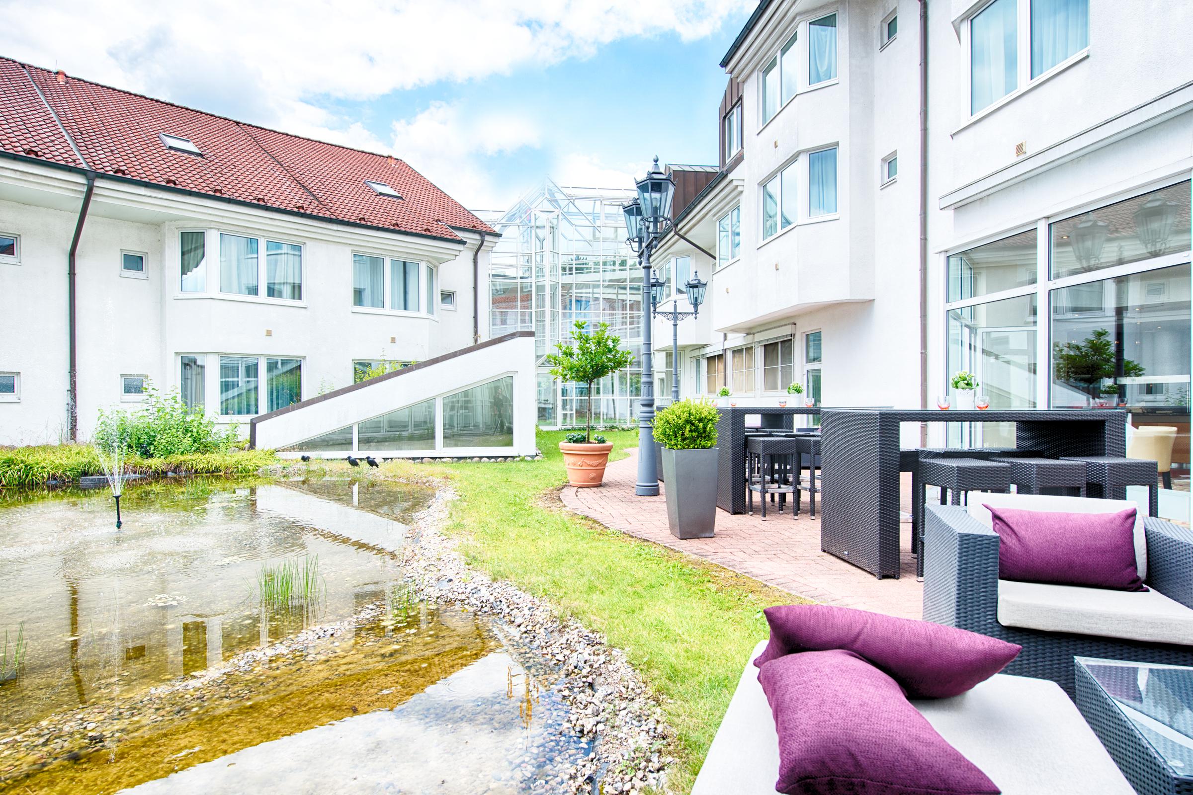 Leonardo Airport Hotel 4*