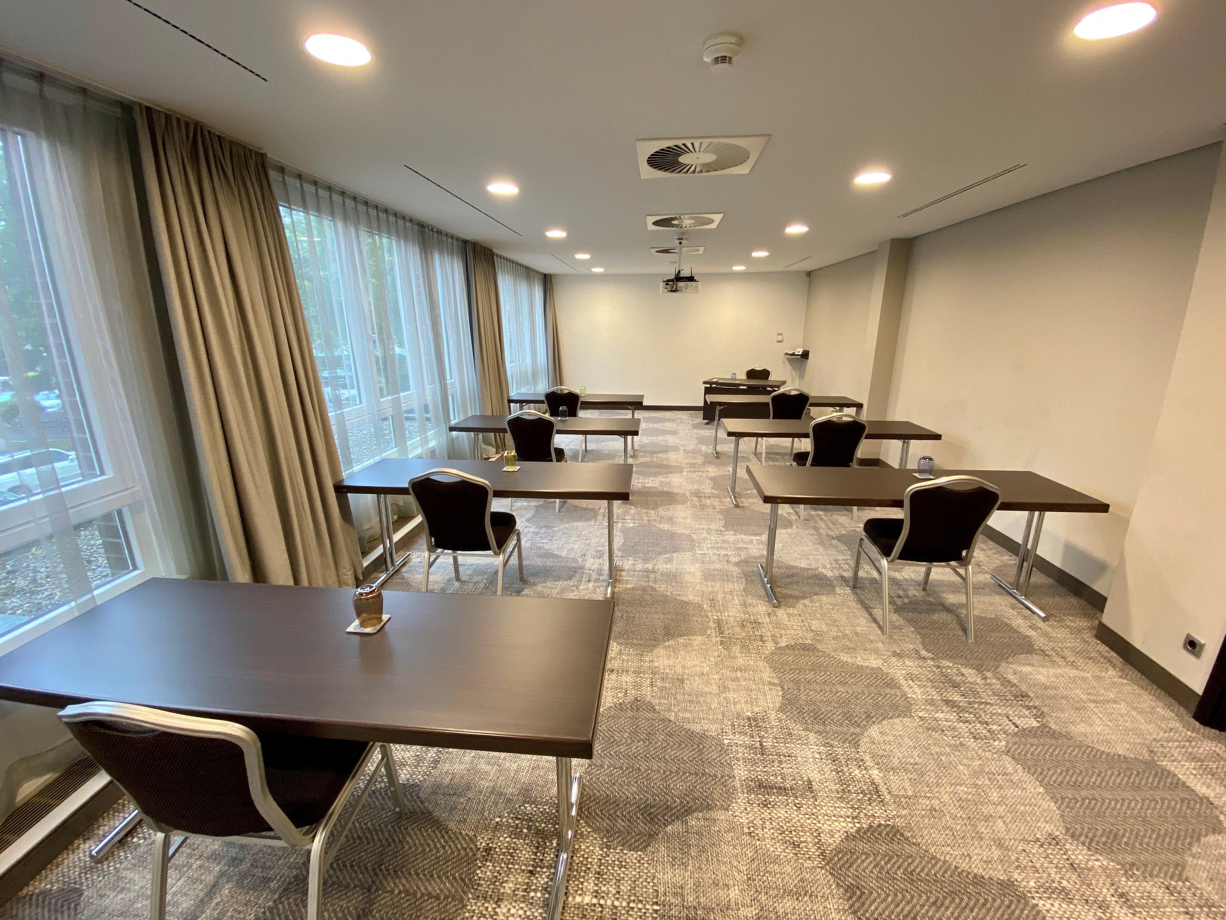 Crowne Plaza Hamburg-city Alster By Ihg 4*