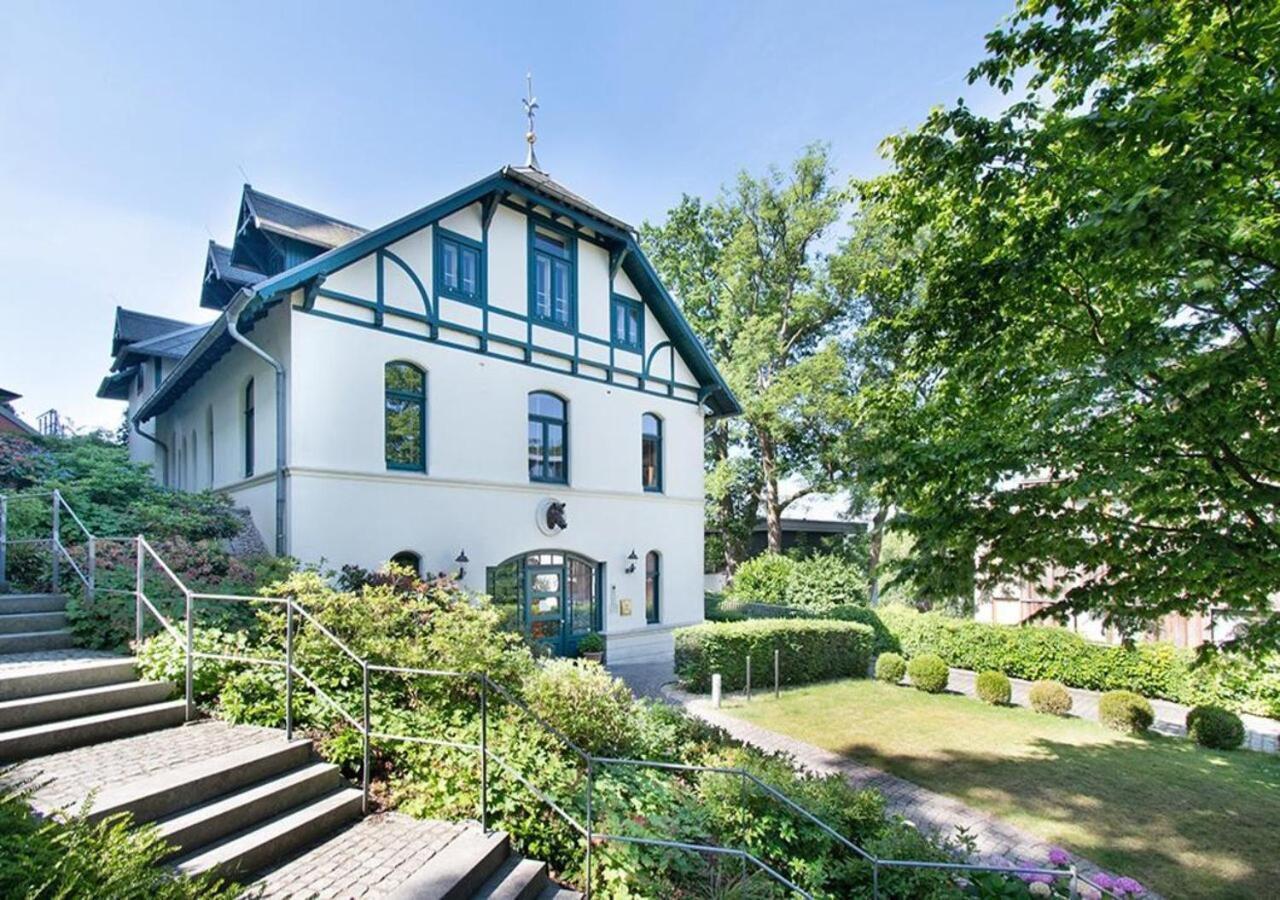 Hotel Remise Am Suellberg - Kleine, Feine In Blankenese