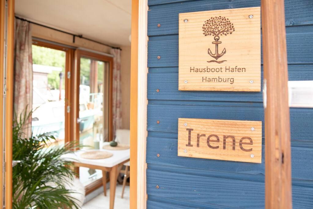 Hausboot Irene Mit Kamin - Winter An Der Dove Elbe Hamburg