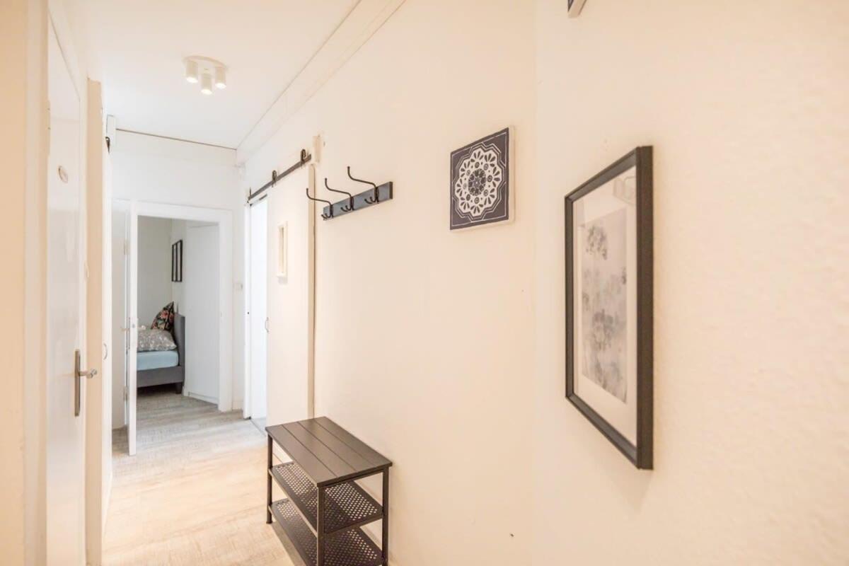 Two Bedroom And Bathrooms Hamburg