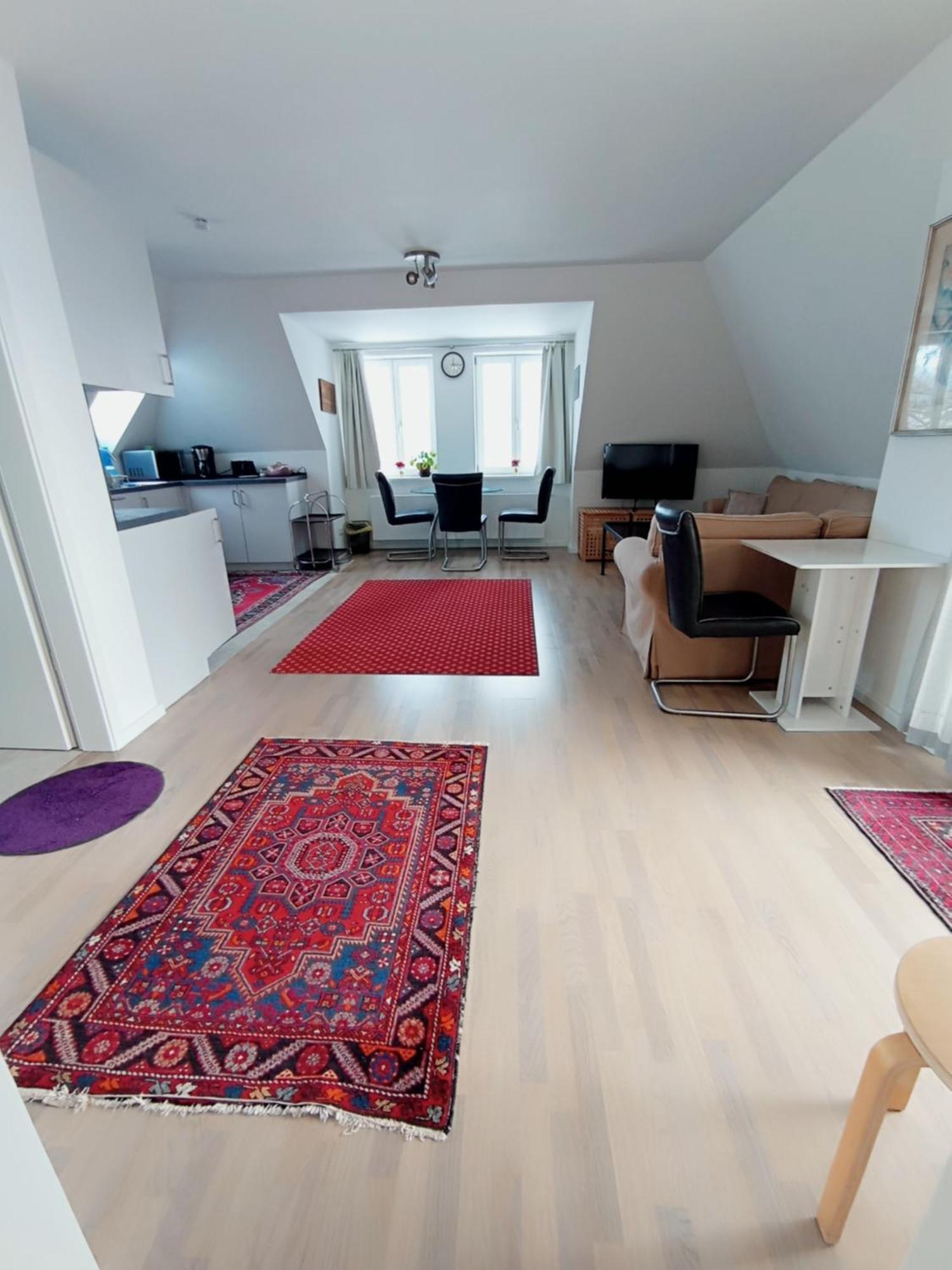 Peaceful Apartment- 3 Zi- Loggia & Garden In Blankenese- * Hamburg