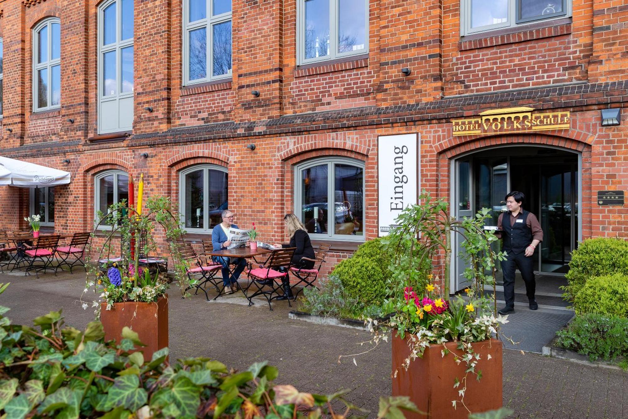 Volksschule Hotel