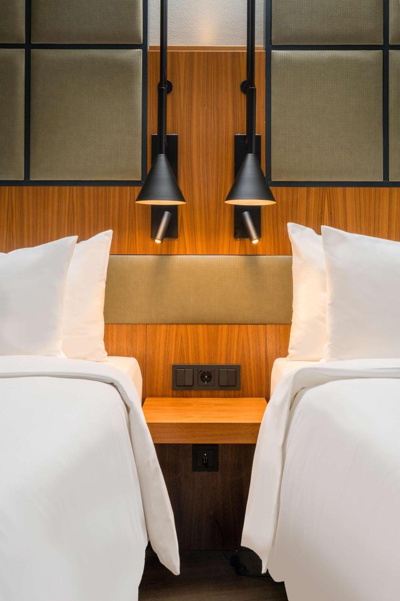 Radisson Blu Hotel, Airport Hotel