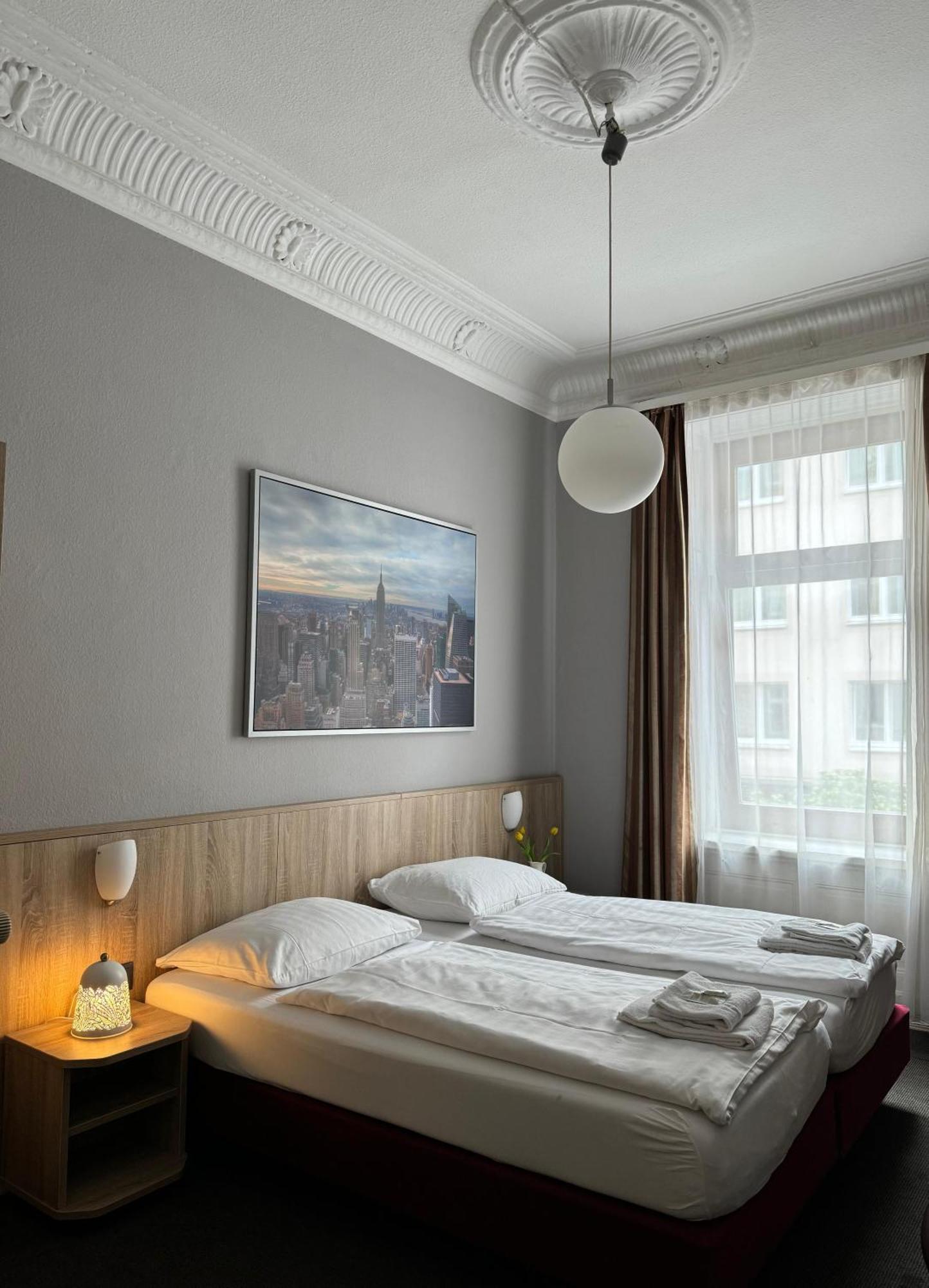 Kieler Hof Hotel 2*