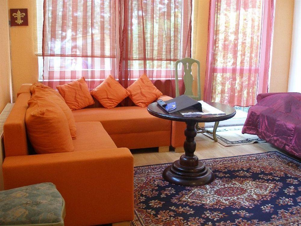 Guest house Marco Polo 2*