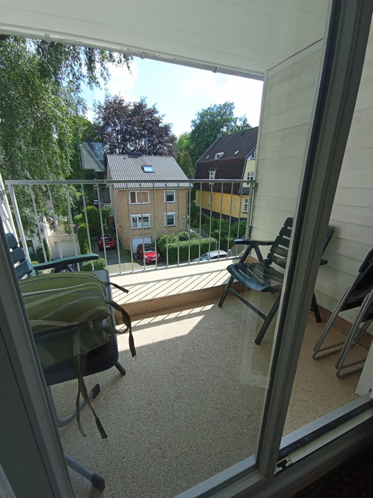 Peaceful Apartment- 3 Zi- Loggia & Garden In Blankenese-