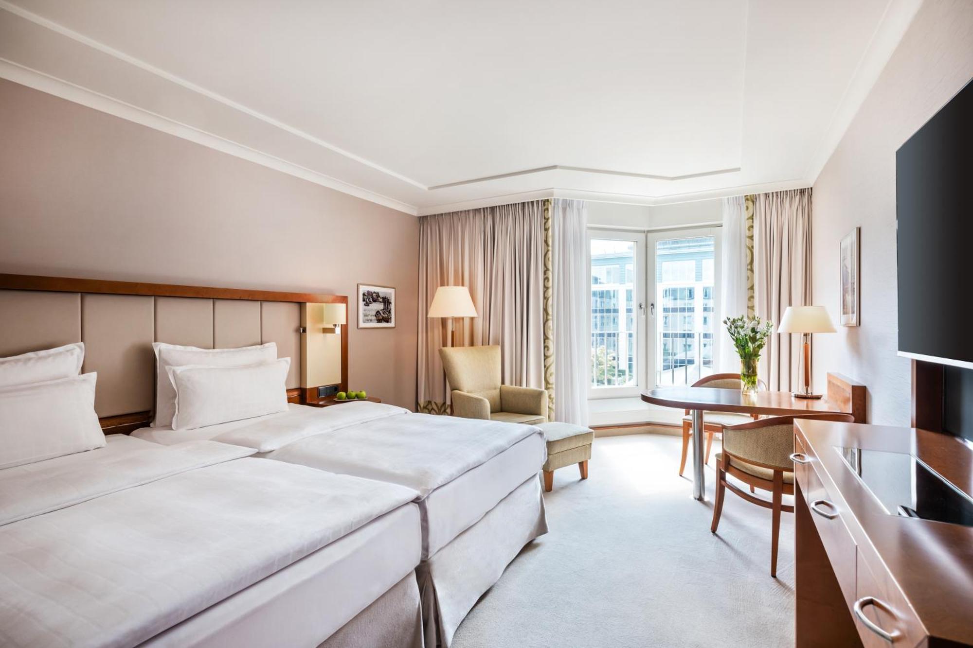 Grand Elysee 5*