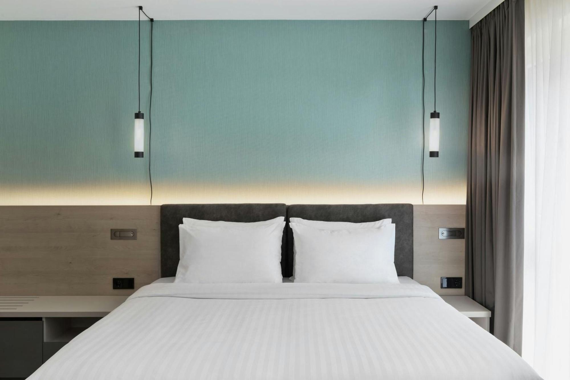 By Marriott Altona 4* Hamburg