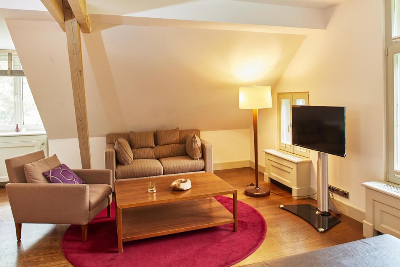 Hotel Remise Am Suellberg - Kleine, Feine In Blankenese *