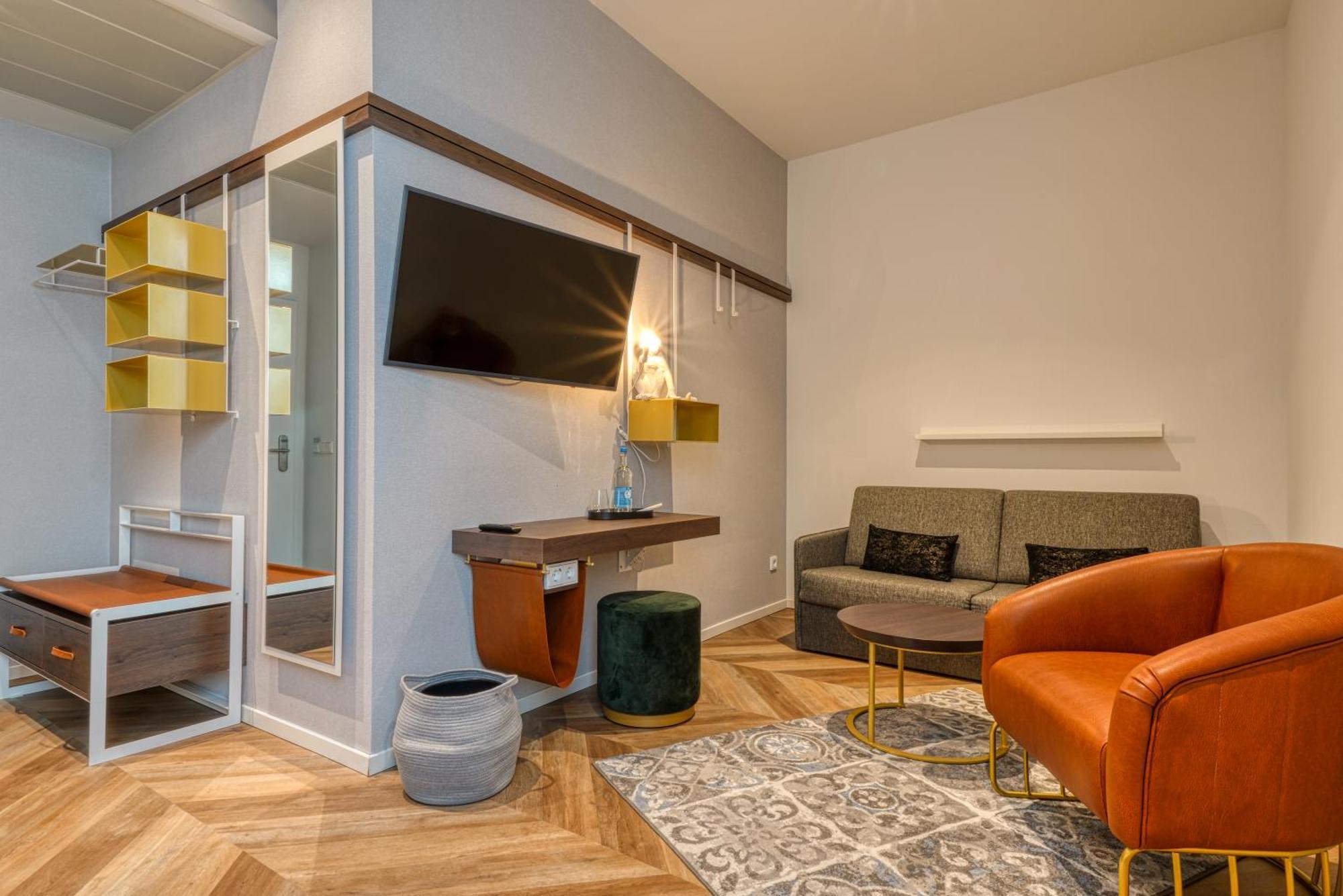 Ninetynine Bergedorf 3*