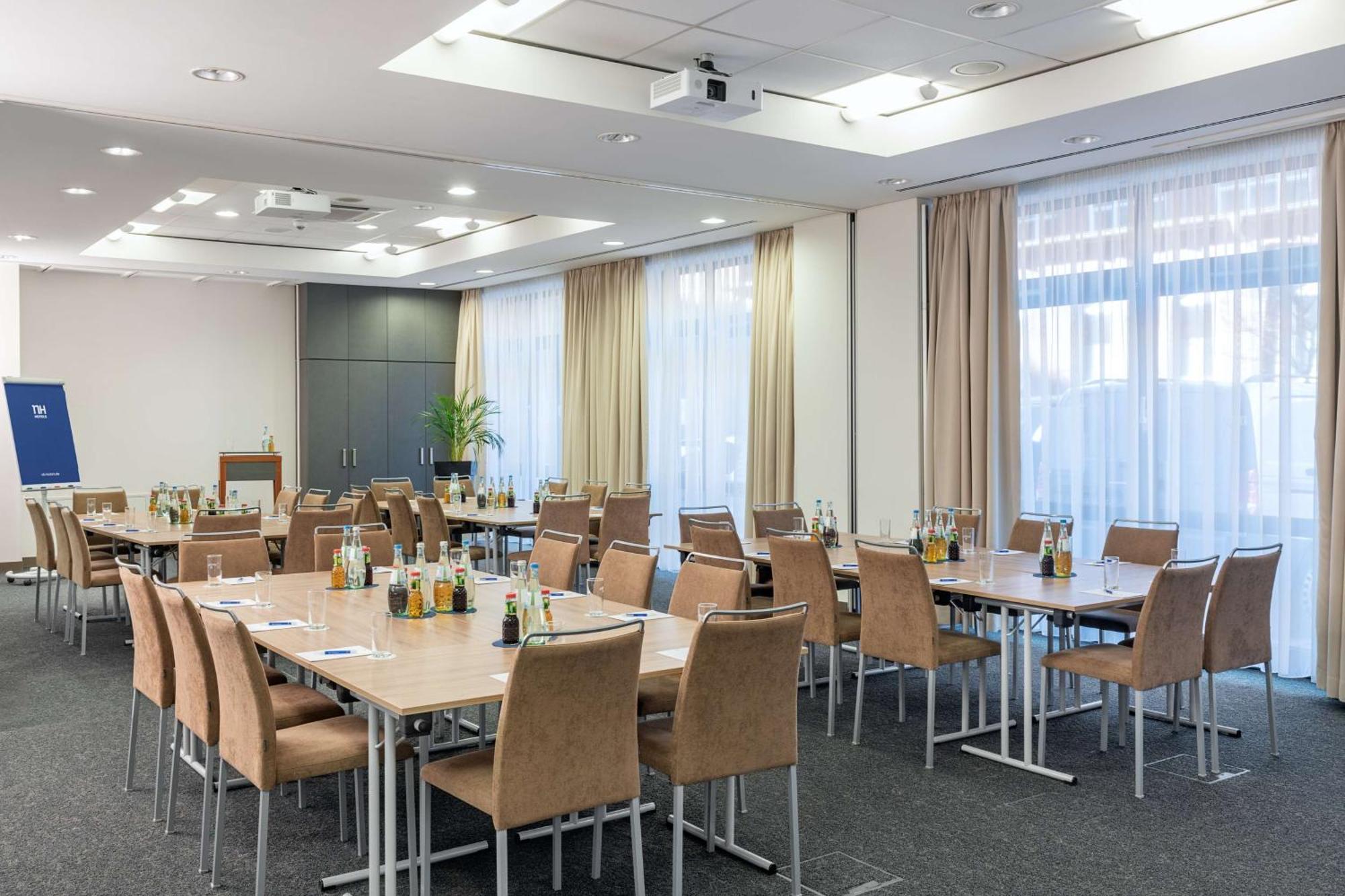 Hotel Nh Altona