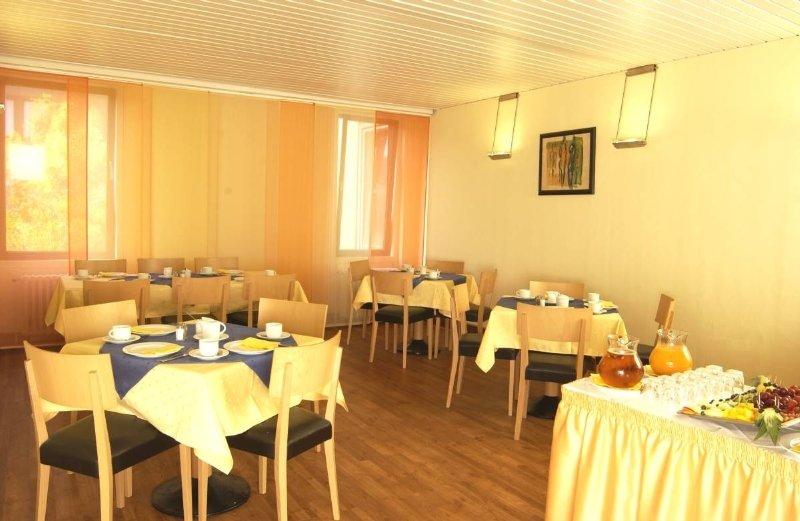 Ghotel & Living Hotel 3*