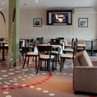 Hotel Leonardo Airport 3*