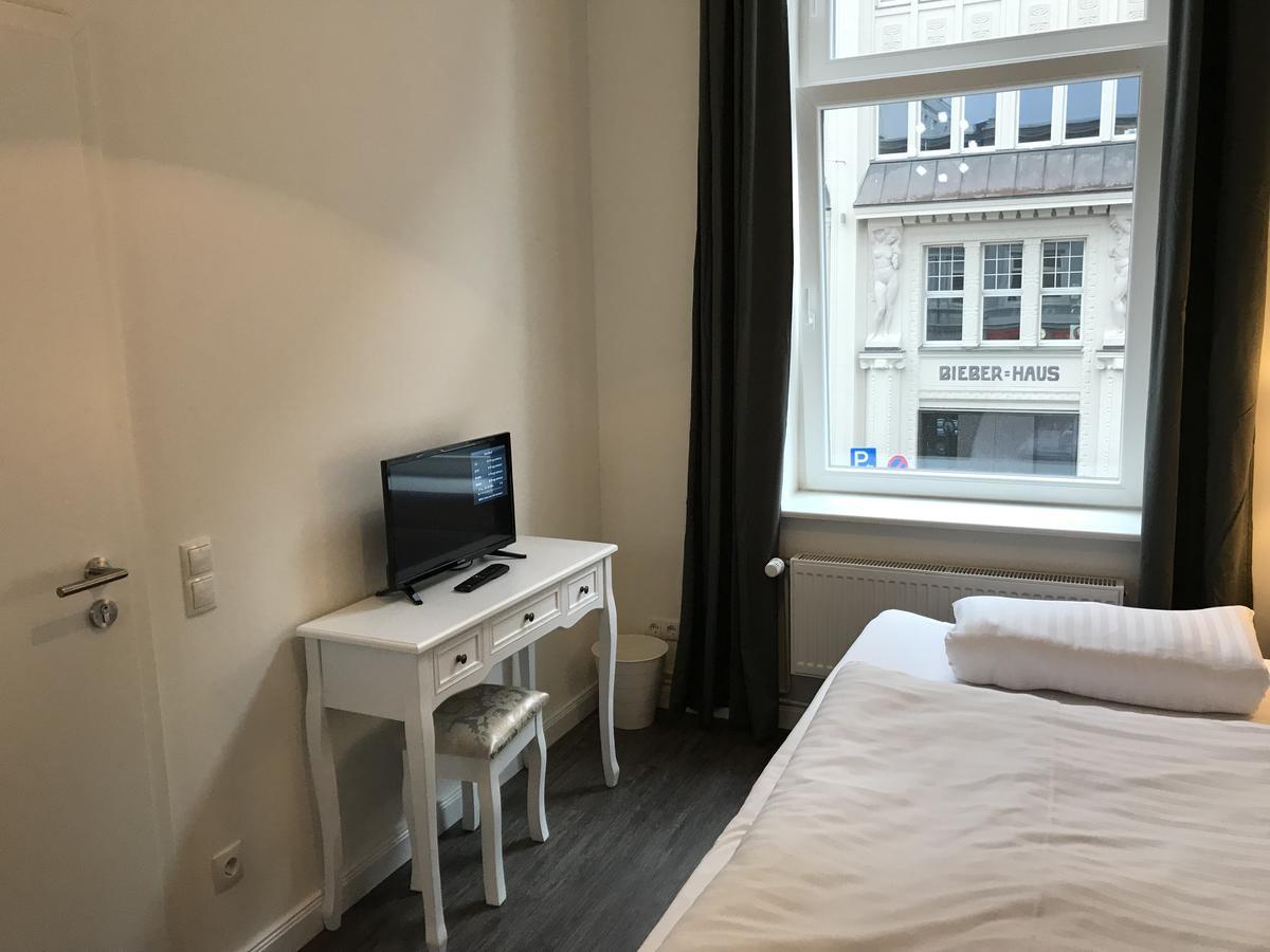 Fame Am Hauptbahnhof Hotel 2*