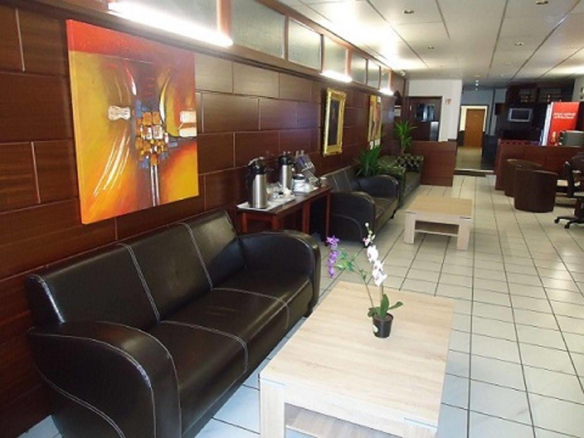 Rahlstedter Hof Hotel 2*
