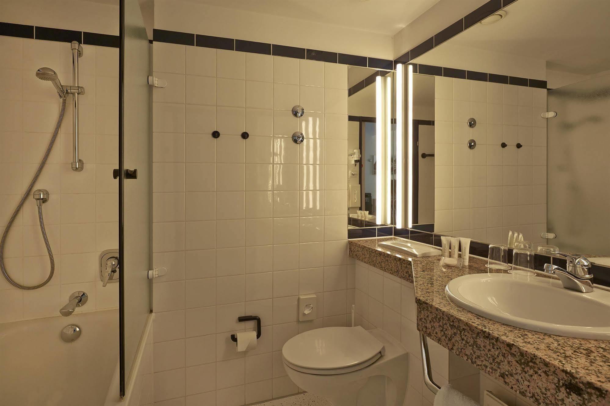 Hotel H4 Bergedorf 4*