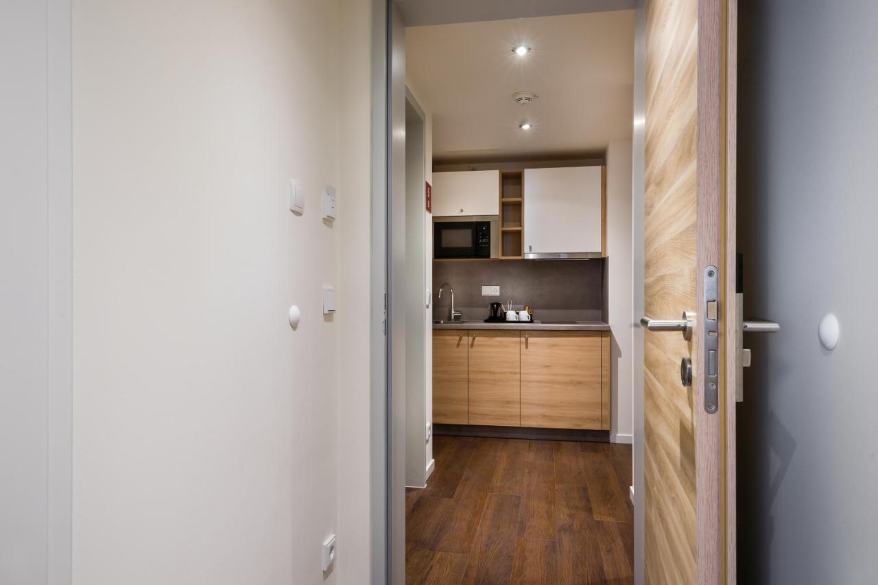 Aparthotel Signature East