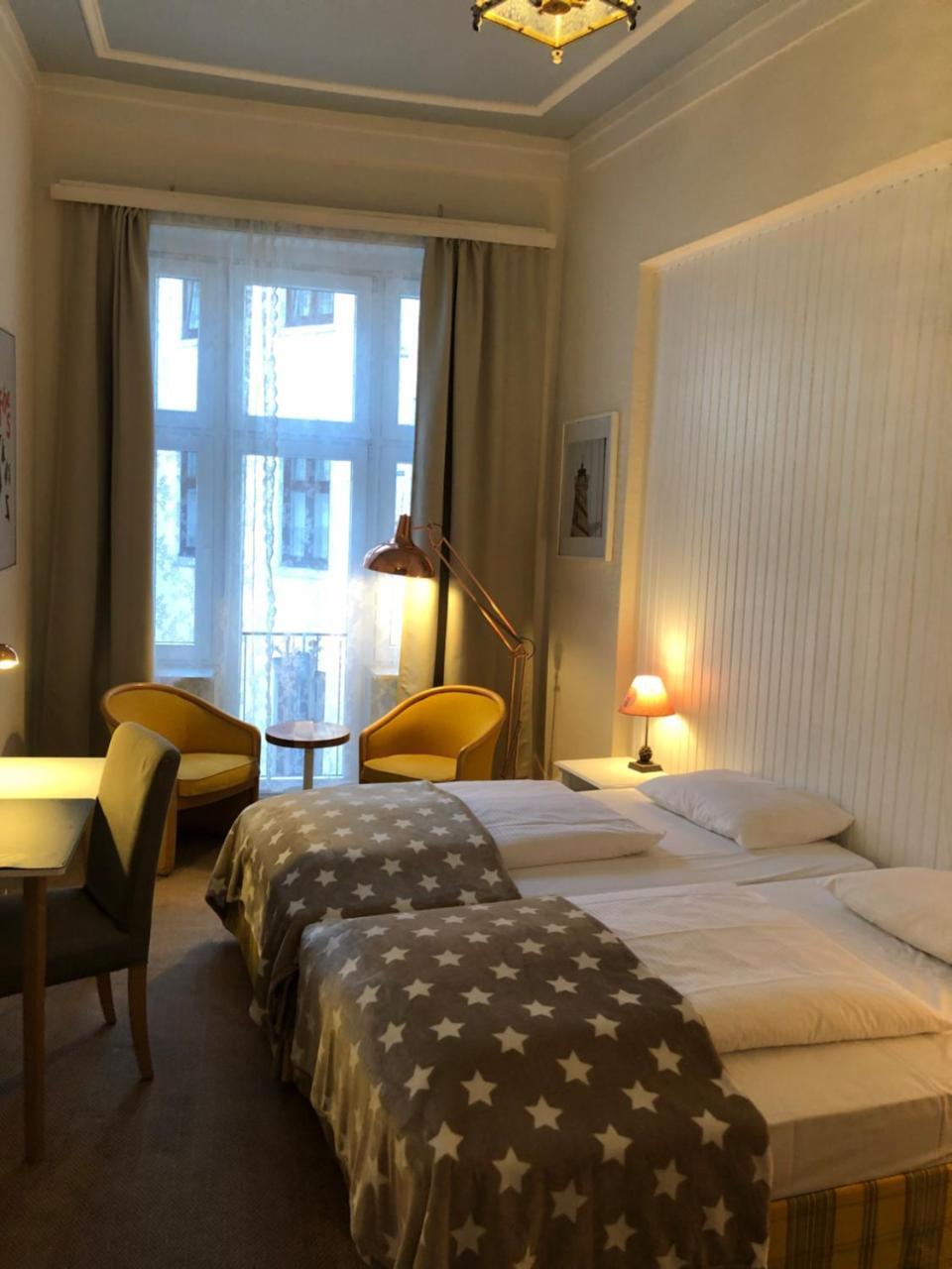 Hotel Fresena Im Dammtorpalais 3*