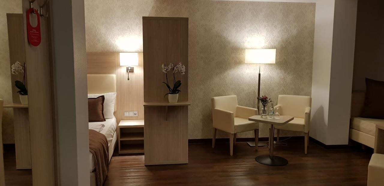 Hotel Budapester Hof 2*