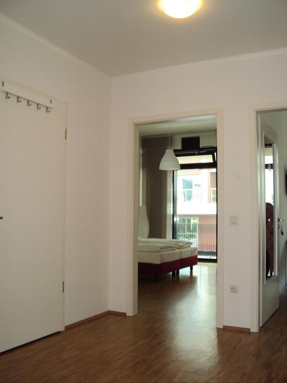 Elbapartments Am Kaiserkai Aparthotel 3*