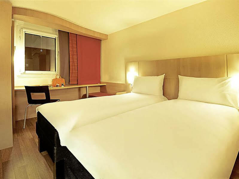 Ibis Airport Hotel 3*