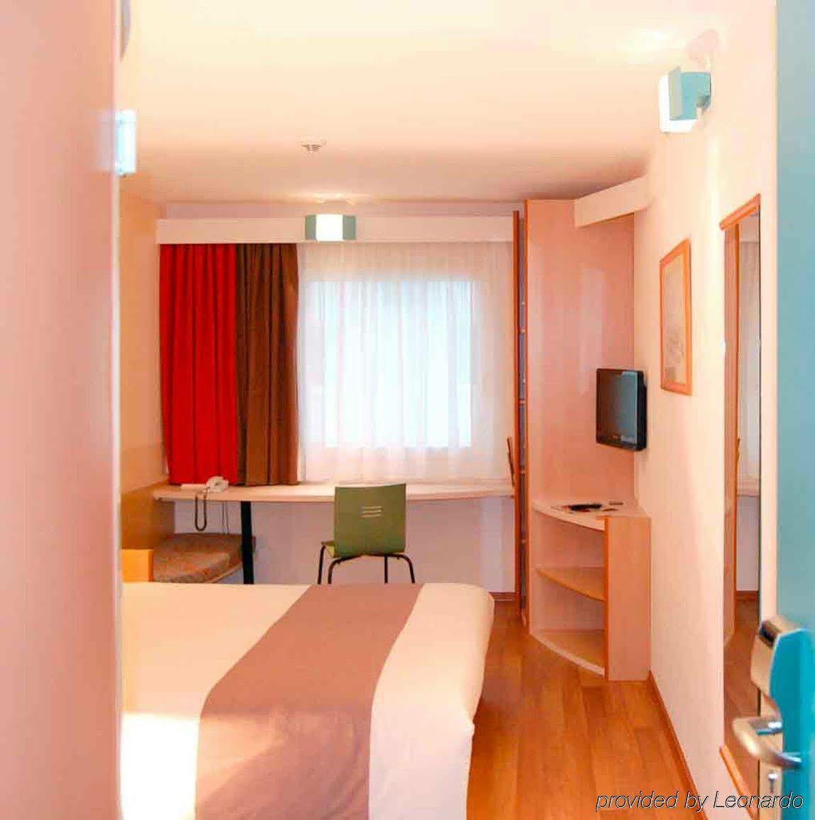 Hamburg-airport Hotel 3*