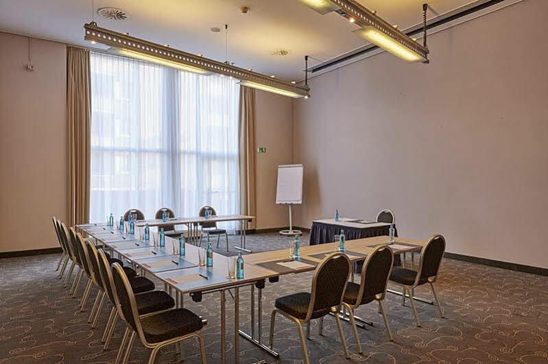 H4 Bergedorf Hotel 4*