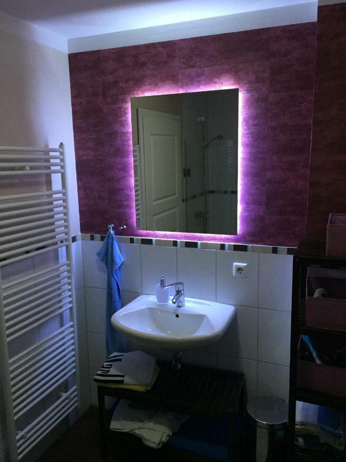 Am Elberadweg Privat bolig