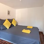 Hamburg City Apartment Freshly Renovated