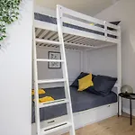 Studio Loft With Walk-In Rain-Shower