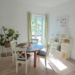 Ruhige Wohnung In Hamburg-Ottensen
