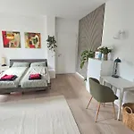 Ruhige Wohnung In Hamburg-Ottensen