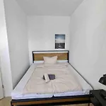 Stylish Studio For Two Prime Location In Hamburg