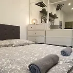 Industrial Loft House Apartment +Luxury Bathroom